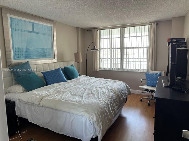 Apartment for sale  Unit #401 - photo 5964253