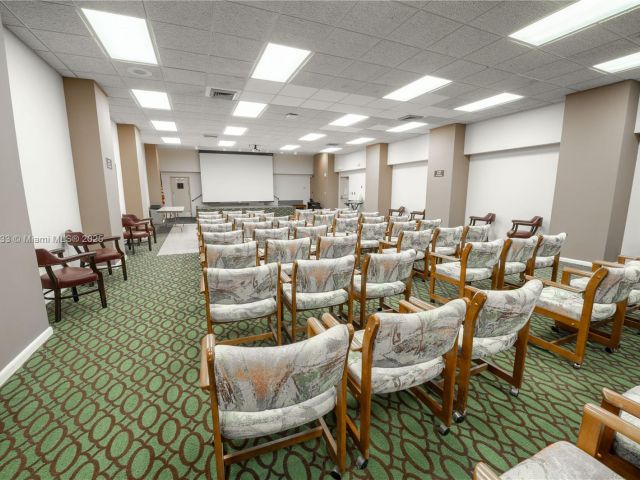 Apartment for sale  Unit #401 - photo 5964260