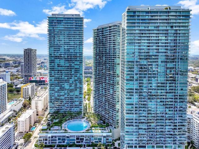 Apartment for sale  Unit #1004 - photo 5935274