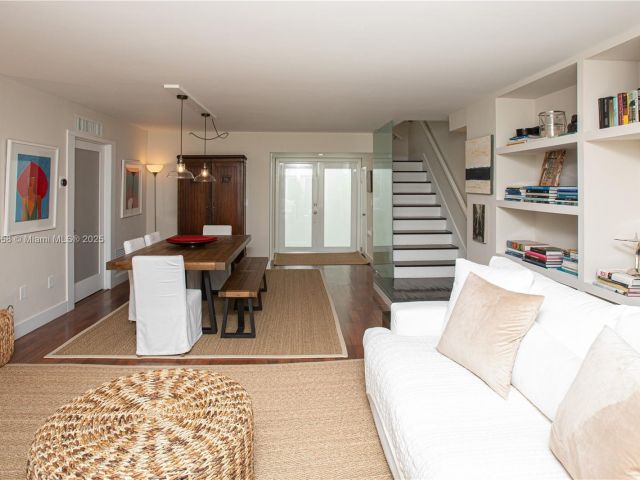 Home for rent at 258 Sea View Dr 3 - photo 5933397