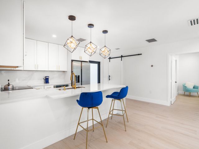 Home for sale at 303/305 De Carie - photo 5934160