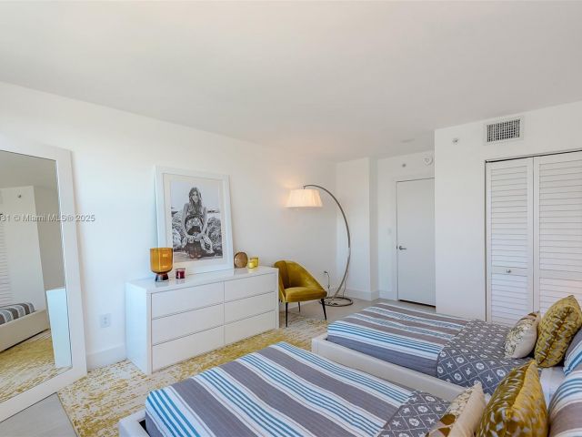 Apartment for rent  Unit #2410 - photo 5934589