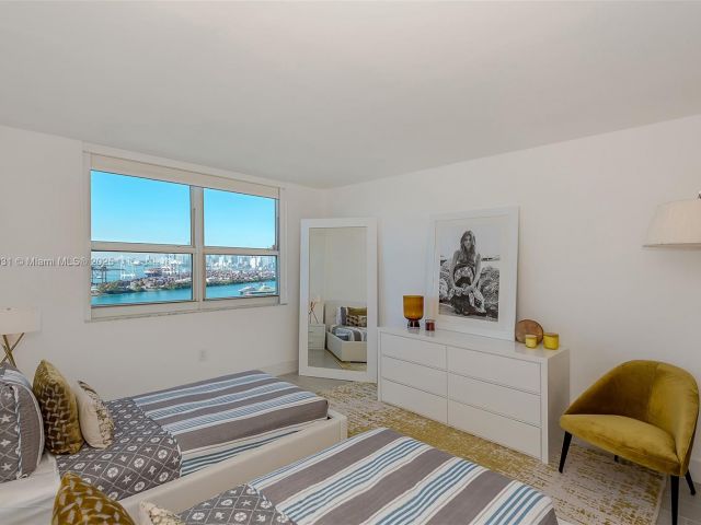 Apartment for rent  Unit #2410 - photo 5934590