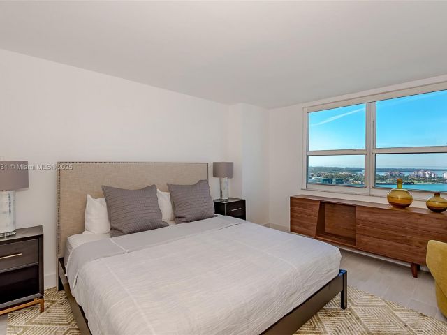 Apartment for rent  Unit #2410 - photo 5934596