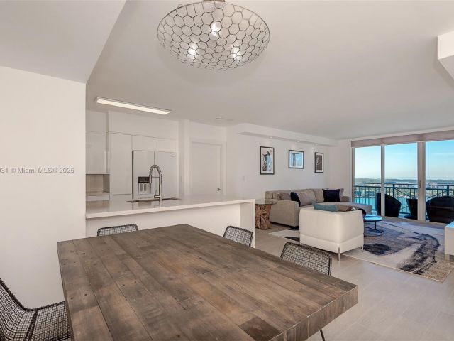 Apartment for rent  Unit #2410 - photo 5934601