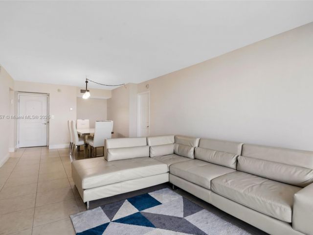 Apartment for sale  Unit #1403 - photo 6232163