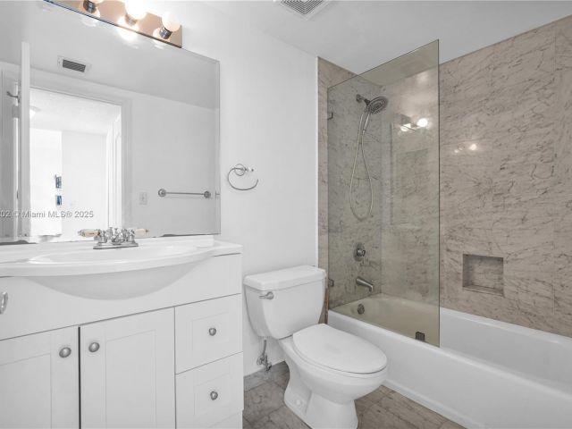 Apartment for sale  Unit #603 - photo 5934222