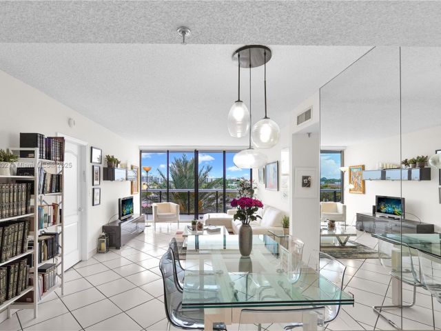 Apartment for sale  Unit #603 - photo 5934235