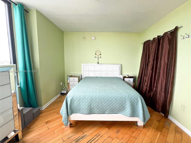 Apartment for sale  Unit #1013 - photo 5948663