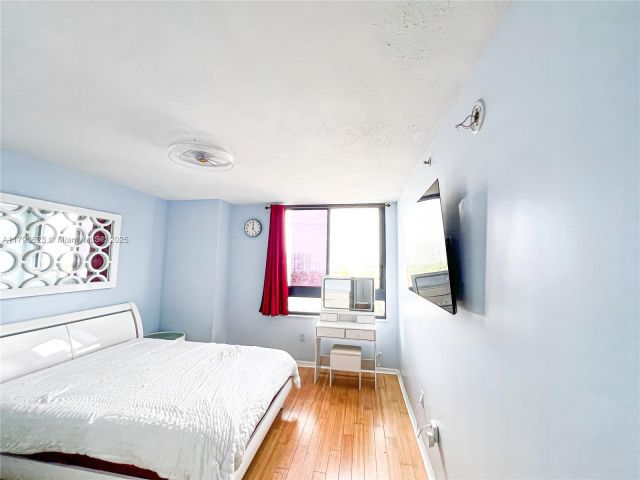 Apartment for sale  Unit #1013 - photo 5948666