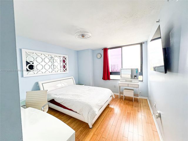 Apartment for sale  Unit #1013 - photo 5948667