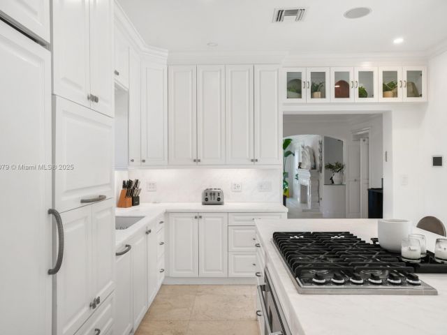 Home for sale at 3026 Flamingo Dr - photo 5943532