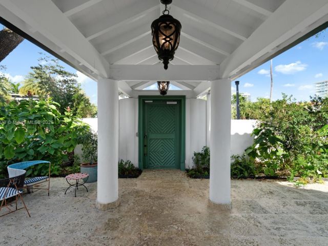 Home for sale at 3026 Flamingo Dr - photo 5943541