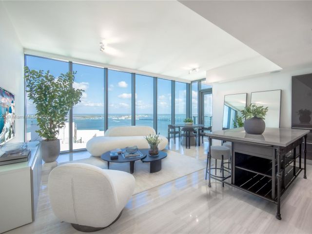 Apartment for sale  Unit #2703 - photo 5959962