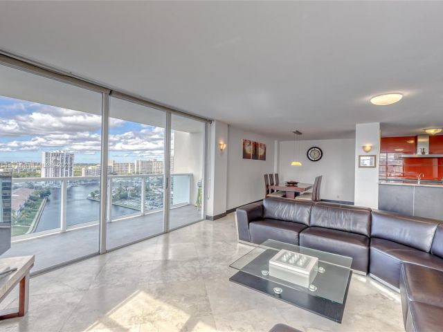 Apartment for sale  Unit #1606 - photo 5986280