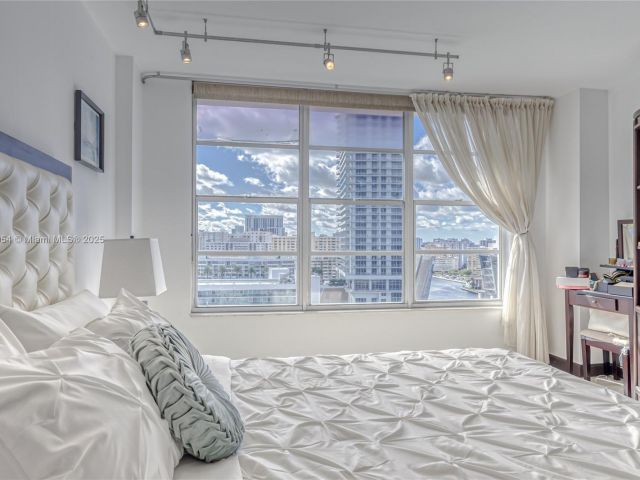 Apartment for sale  Unit #1606 - photo 5986292