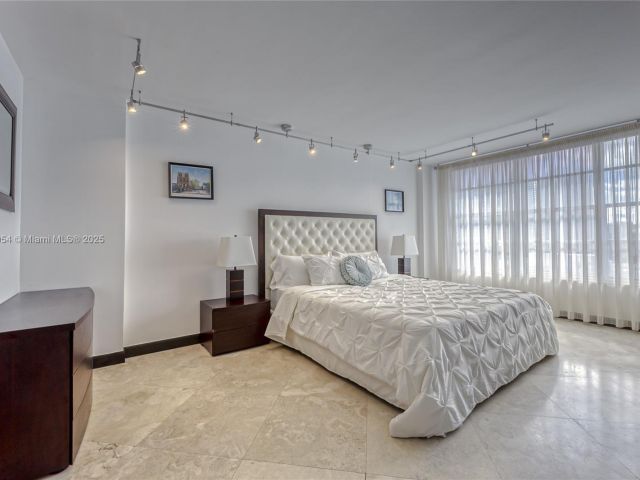 Apartment for sale  Unit #1606 - photo 5986298