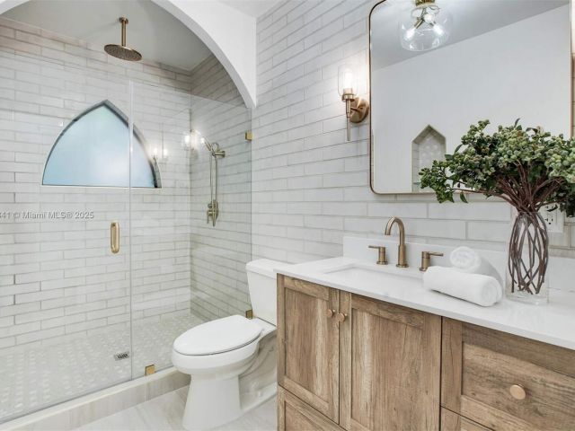 Home for sale at 1161 Sunset Dr - photo 6036334