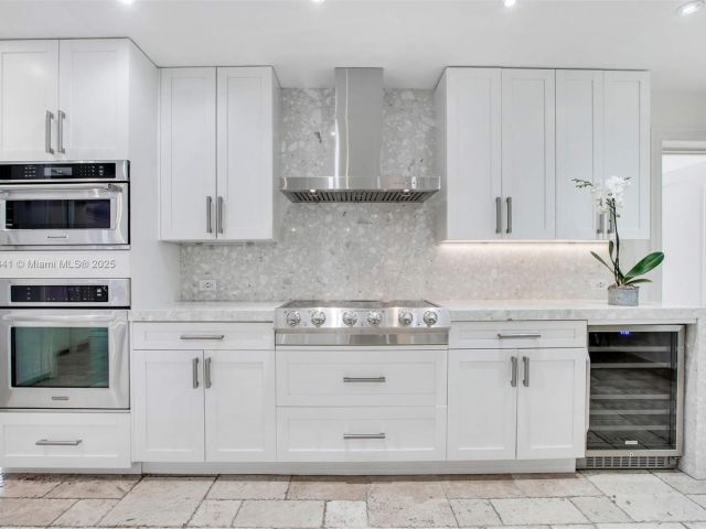 Home for sale at 1161 Sunset Dr - photo 6036335