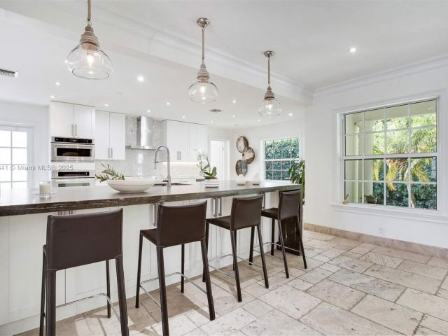 Home for sale at 1161 Sunset Dr - photo 6036341