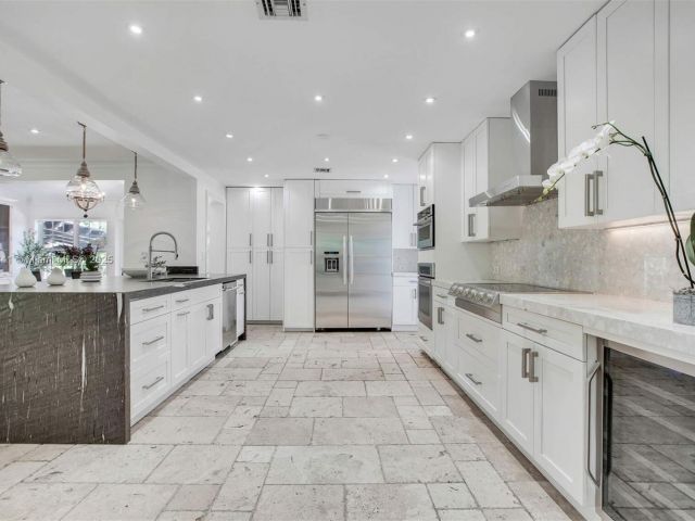 Home for sale at 1161 Sunset Dr - photo 6036348