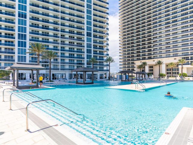 Apartment for rent  Unit #2608 - photo 5947570