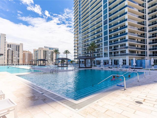 Apartment for rent  Unit #2608 - photo 5947571