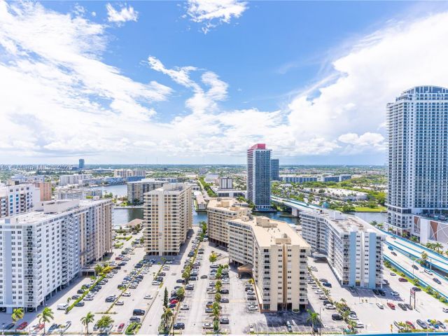 Apartment for rent  Unit #2608 - photo 5947574