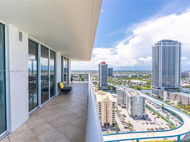 Apartment for rent  Unit #2608 - photo 5947578