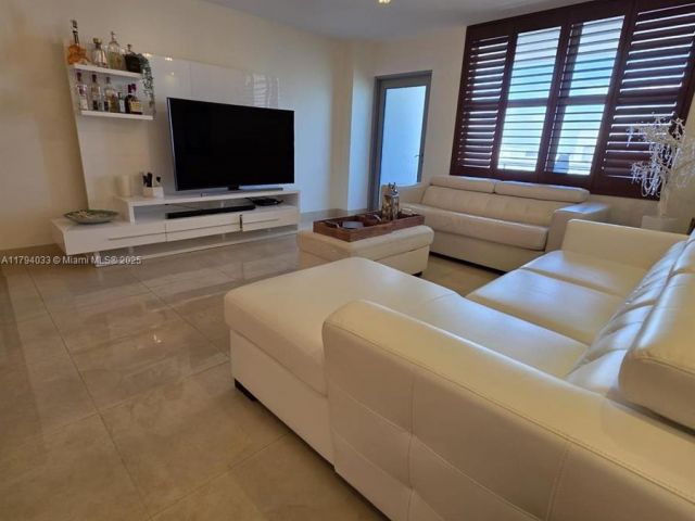 Apartment for sale  Unit #1409 - photo 5948244