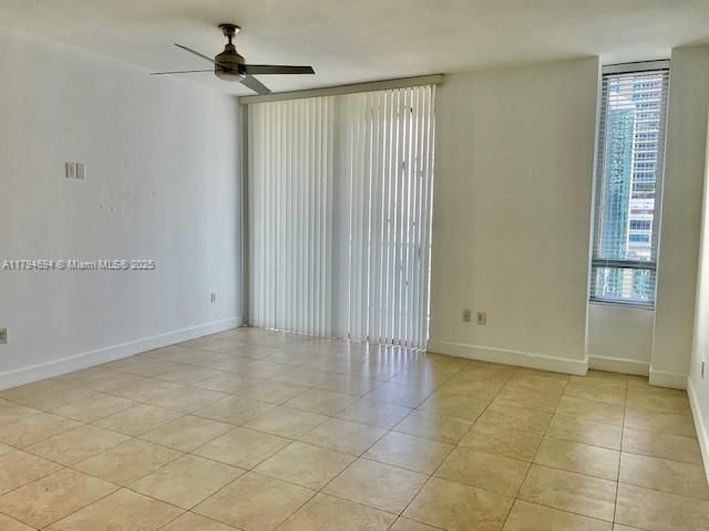 1-bedroom condo for sale in Miami - 1050 Brickell Ave 1602 - MondialRealty
