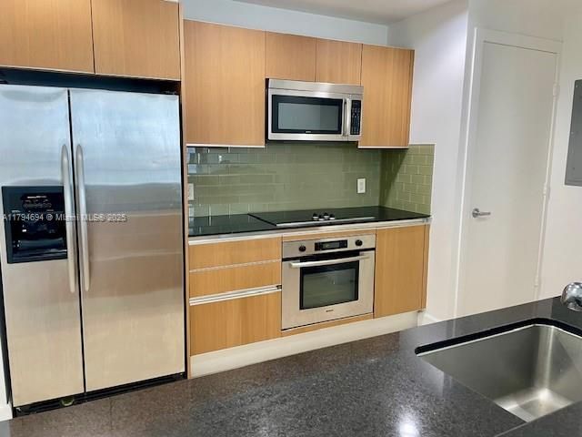 1-bedroom condo for sale in Miami - 1050 Brickell Ave 1602 - MondialRealty