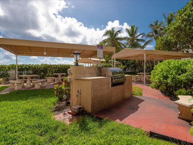 Apartment for rent  Unit #212 - photo 5947867