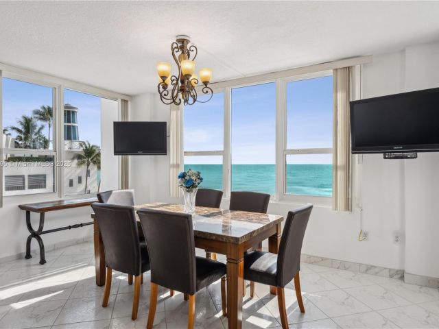 Apartment for rent  Unit #212 - photo 5947879