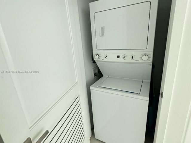 Apartment for sale  Unit #303 - photo 5948859