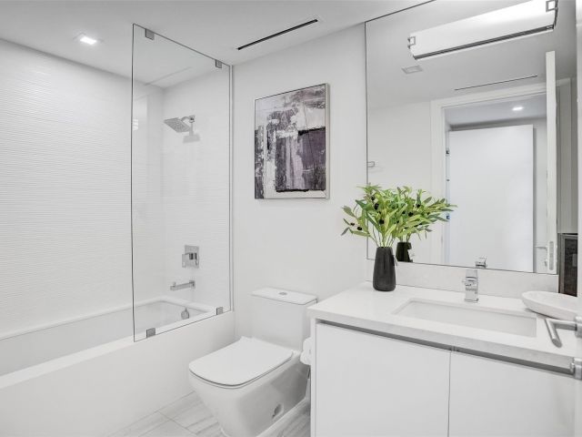 Apartment for rent  Unit #PH1801 - photo 5947402