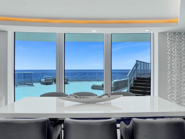 Apartment for rent  Unit #PH1801 - photo 5947408