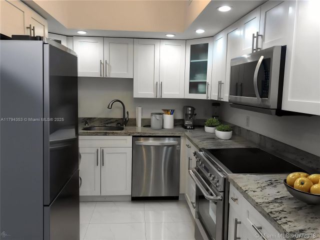 Apartment for sale  Unit #7V - photo 5988692