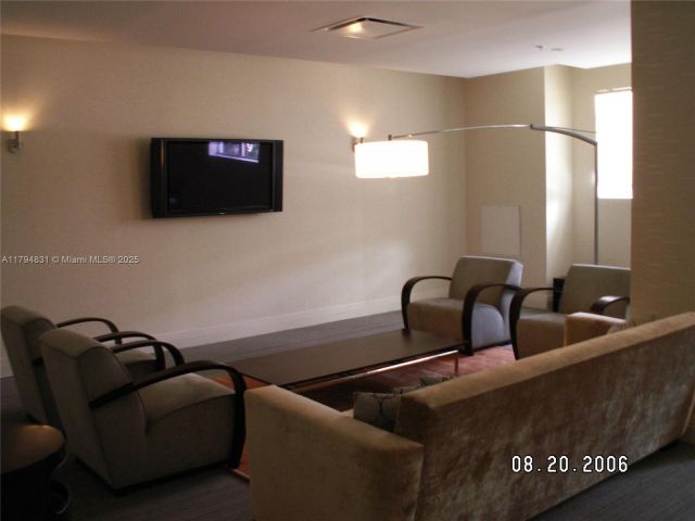 Apartment for rent  Unit #N1K - photo 5949437