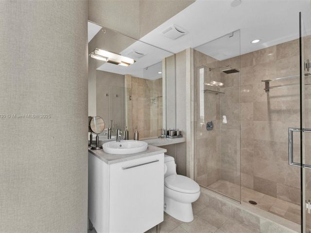 Apartment for sale  Unit #2608 - photo 5947480