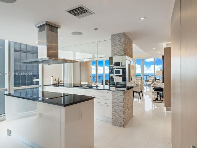 Apartment for sale  Unit #2608 - photo 5947487