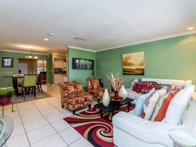 Home for rent at 5524 Garfield St - photo 5946331