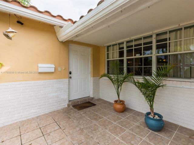 Home for rent at 5524 Garfield St - photo 5946333