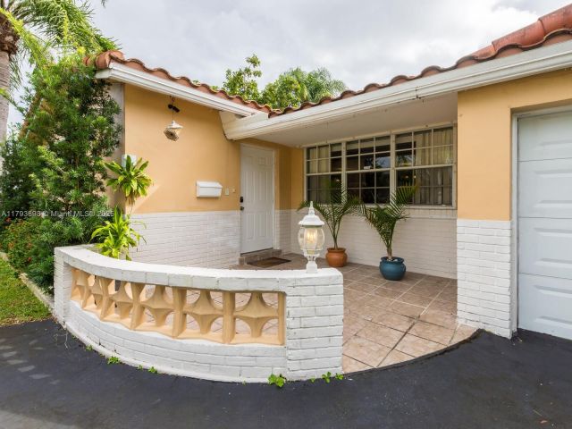 Home for rent at 5524 Garfield St - photo 5946334