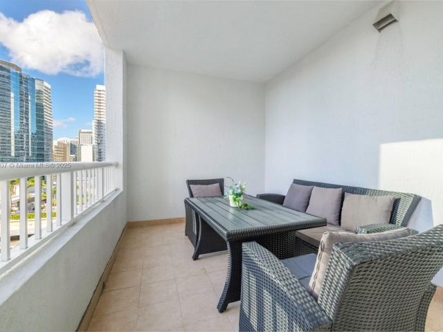 Apartment for sale  Unit #1905 - photo 5953393