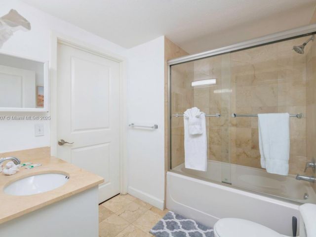 Apartment for sale  Unit #1905 - photo 5953399