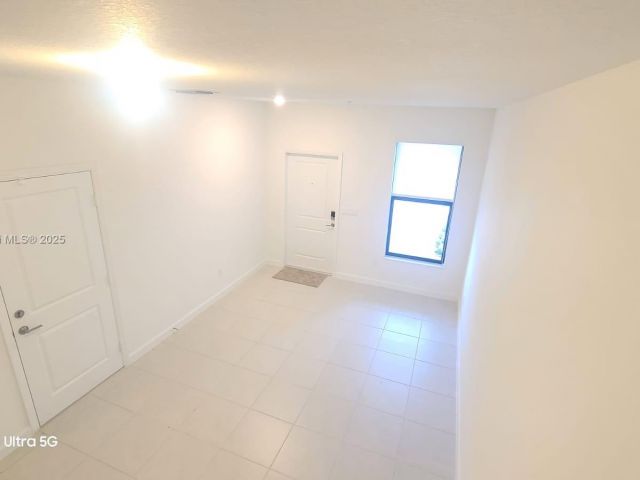 Home for rent at 226 SW 159th Ct 226 - photo 5947505