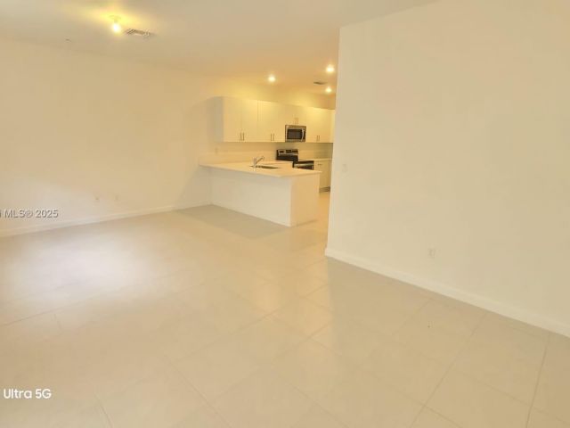 Home for rent at 226 SW 159th Ct 226 - photo 5947509