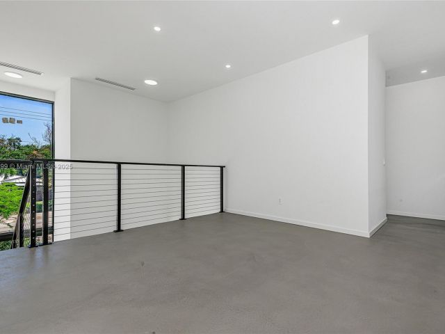 Home for sale at 2730 SW 17th Ave - photo 5998594