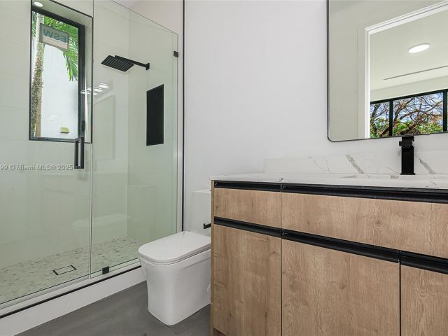 Home for sale at 2730 SW 17th Ave - photo 5998595